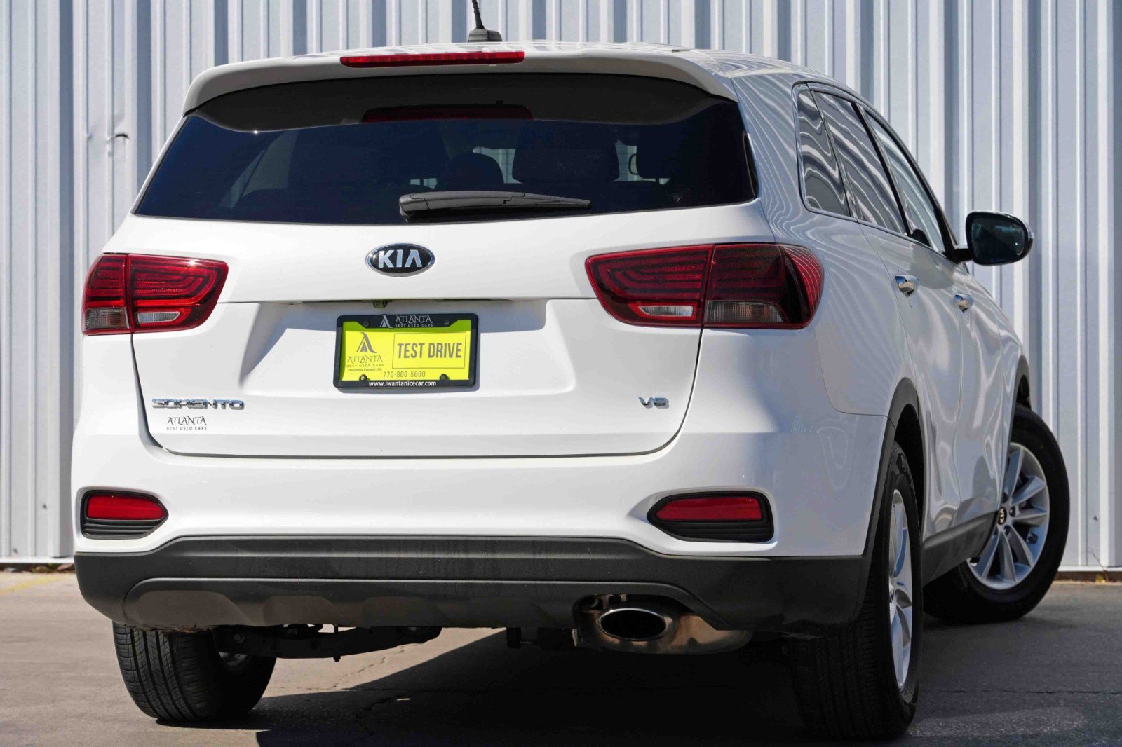 Used 2019 Kia Sorento LX image 4
