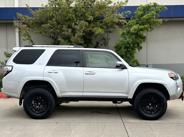Used 2021 Toyota 4Runner SR5 Premium w/ Moonroof Package AWD/4WD image 3