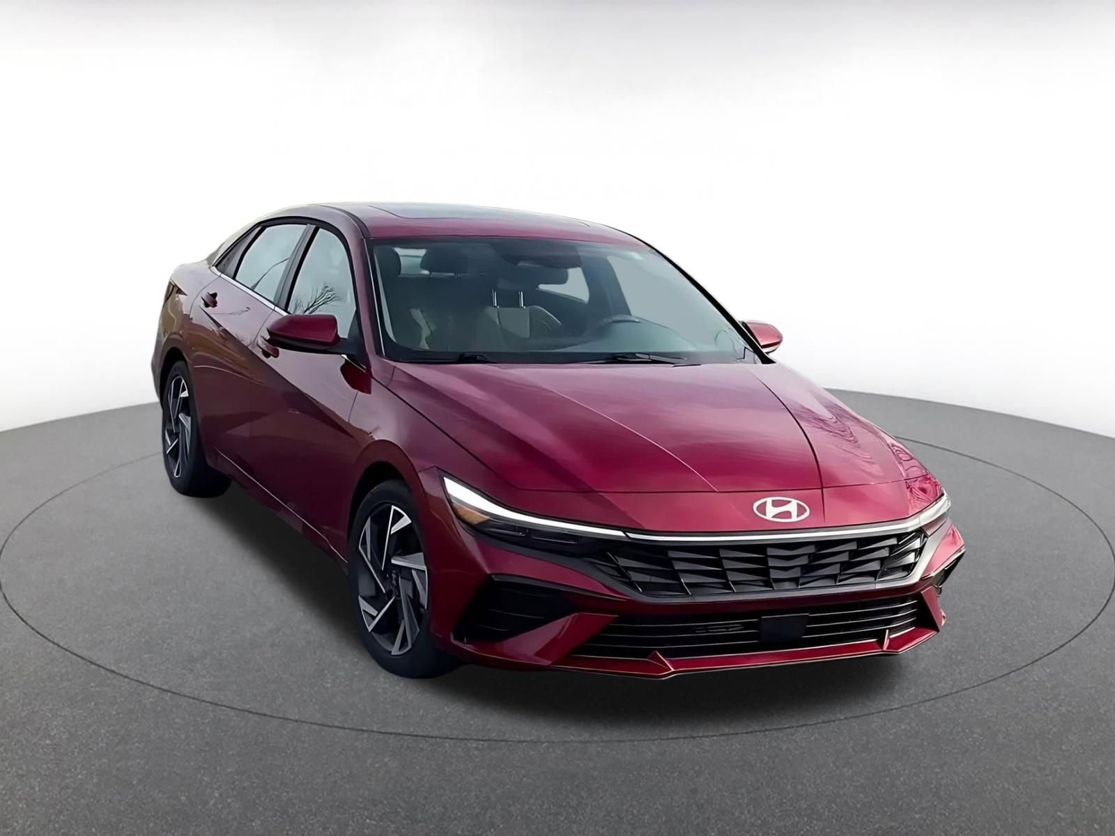 Used 2025 Hyundai Elantra SEL FWD image 3