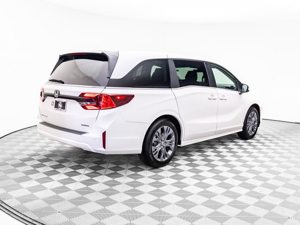 New 2026 Honda Odyssey Touring image 5
