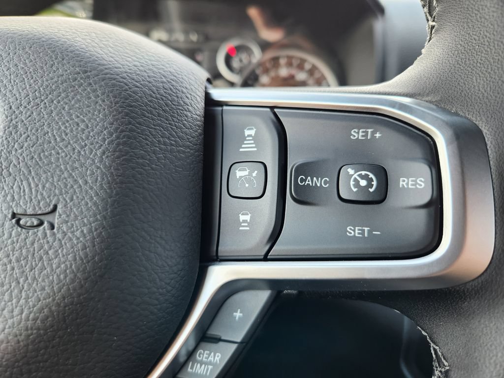 New 2026 RAM 2500 Big Horn AWD/4WD image 18