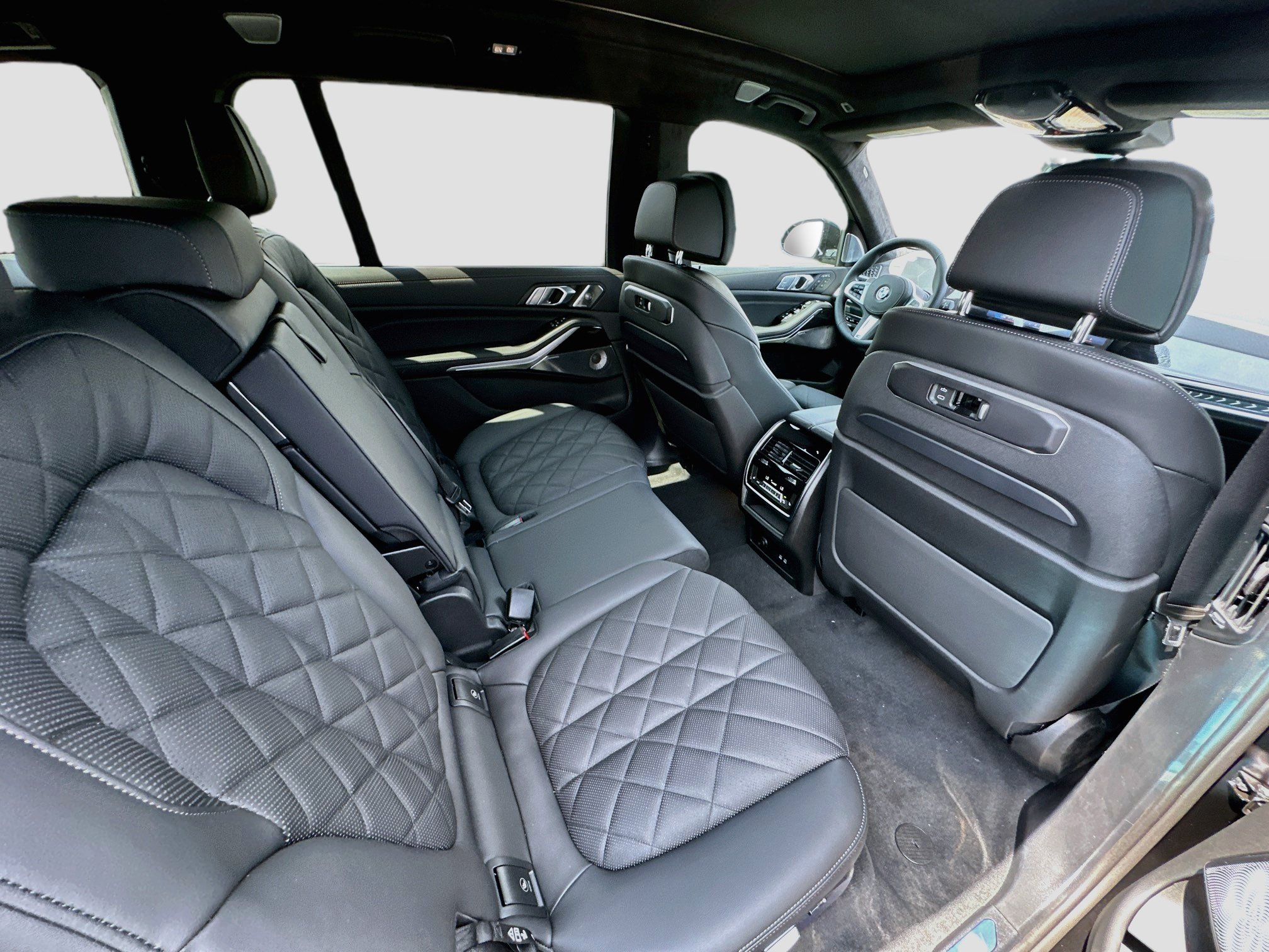 New 2027 BMW X7 xDrive40i w/ Executive Package AWD/4WD image 21
