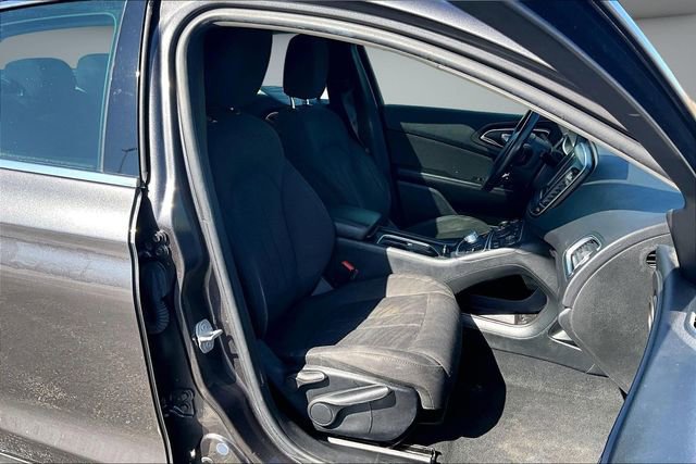 Used 2016 Chrysler 200 Limited w/ Anniversary Edition FWD image 26