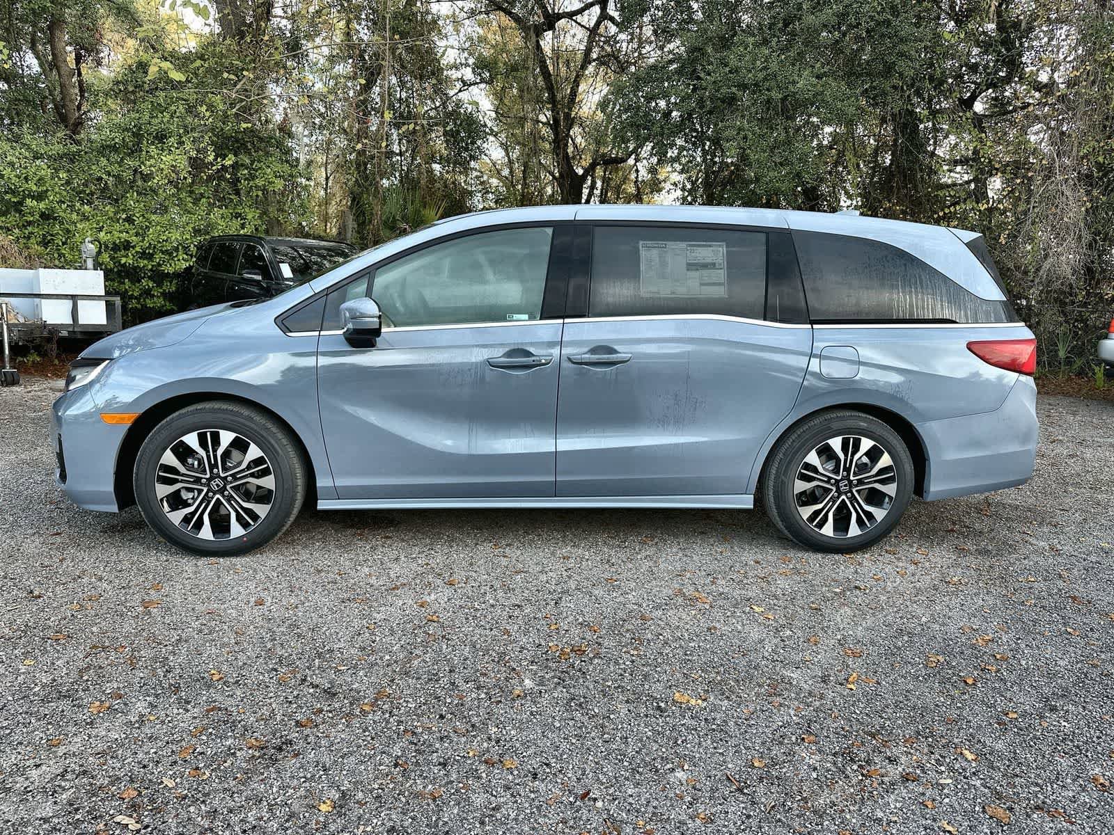 New 2026 Honda Odyssey Elite image 3