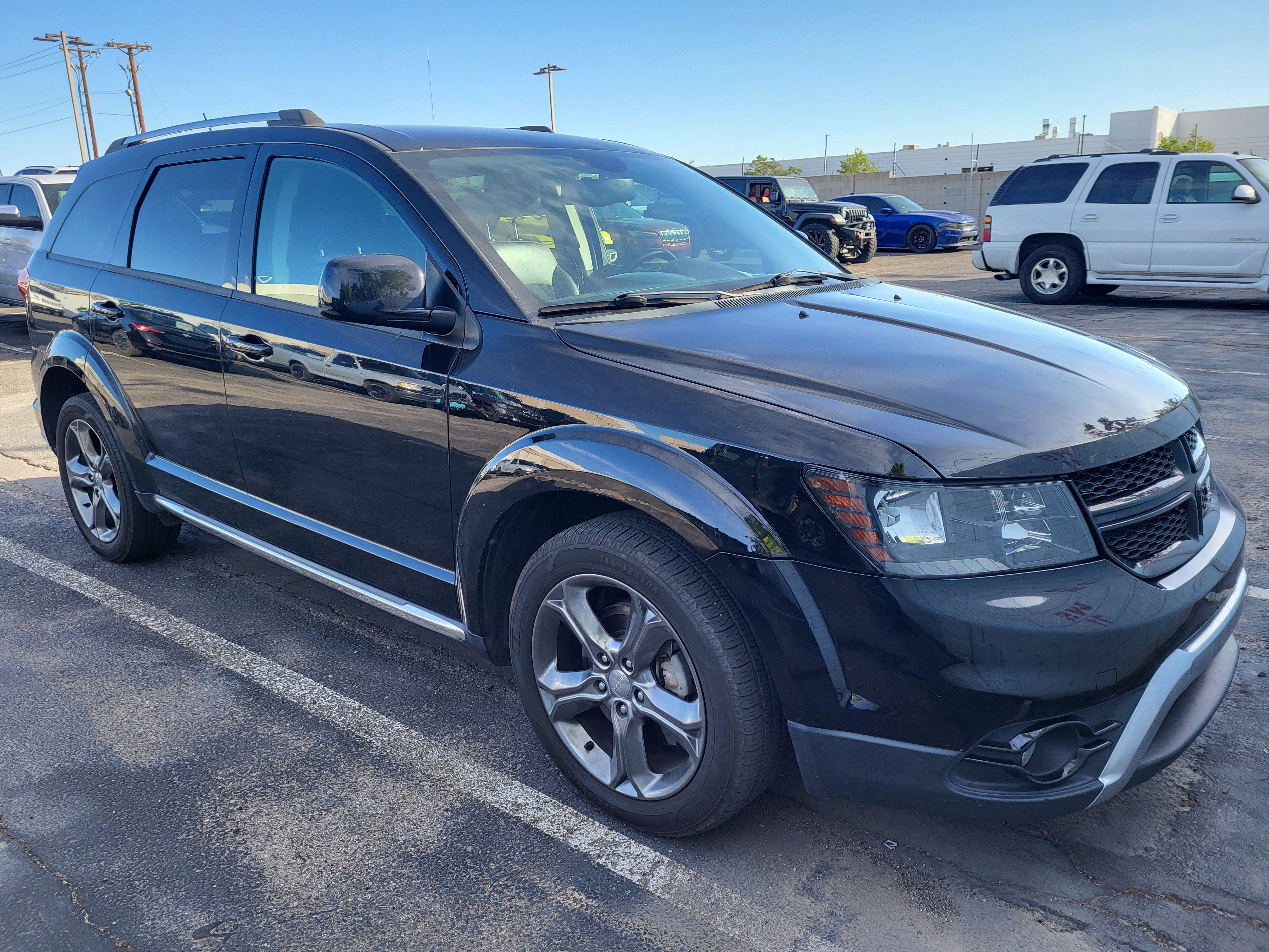 Used 2015 Dodge Journey Crossroad w/ Flexible Seating Group FWD image 3