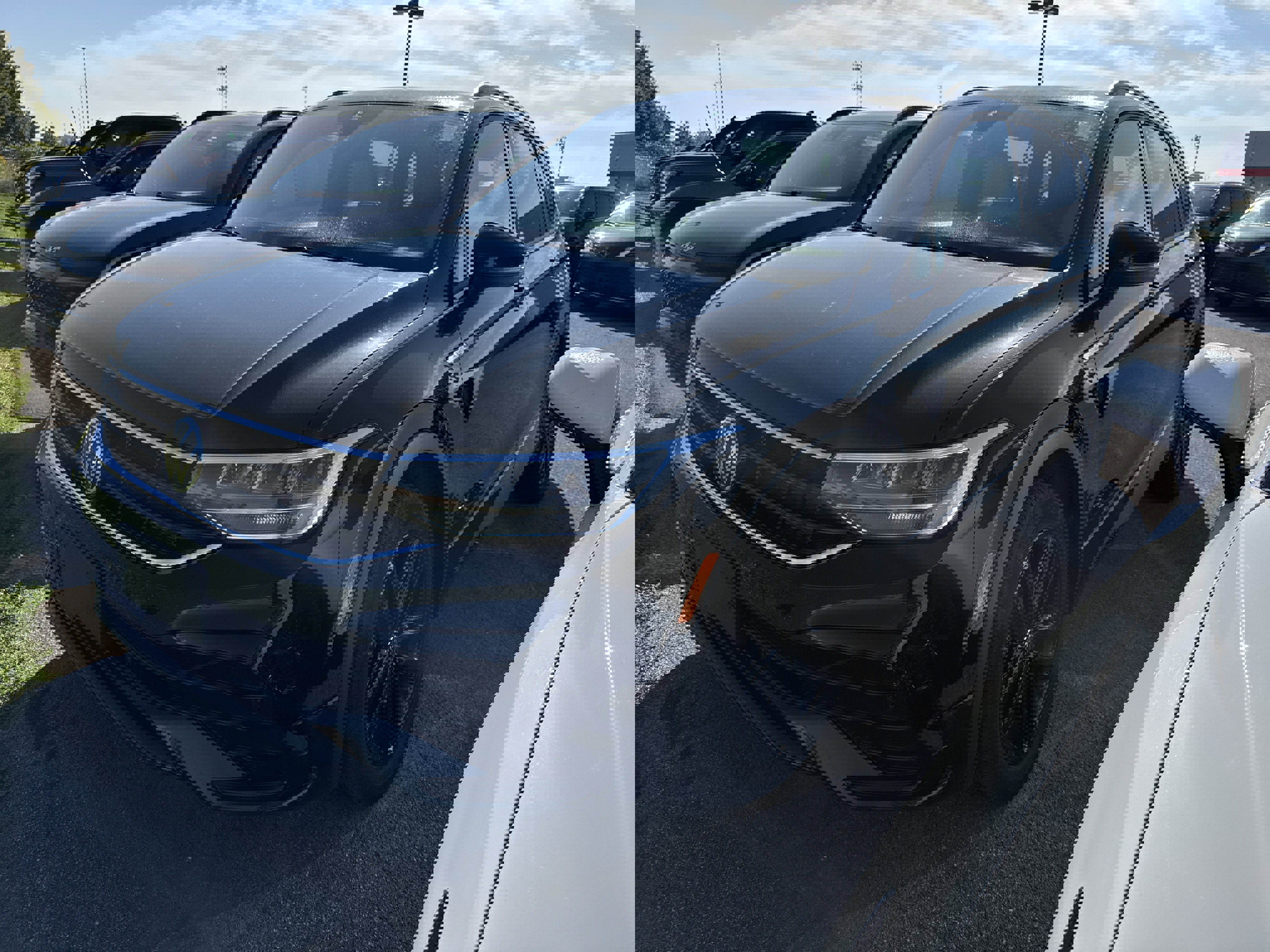 Used 2022 Volkswagen Tiguan SE R-Line image 4