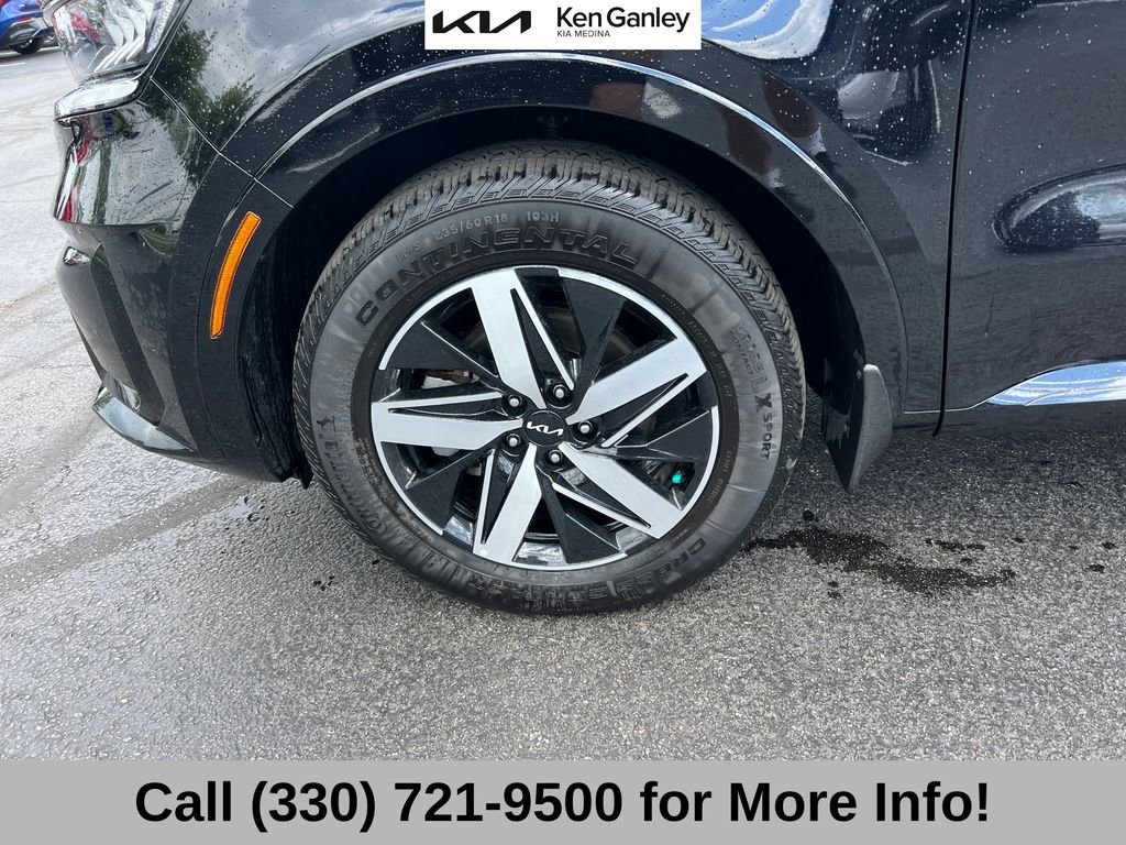 Certified 2022 Kia Sorento EX w/ Panoramic Sunroof Package FWD image 17
