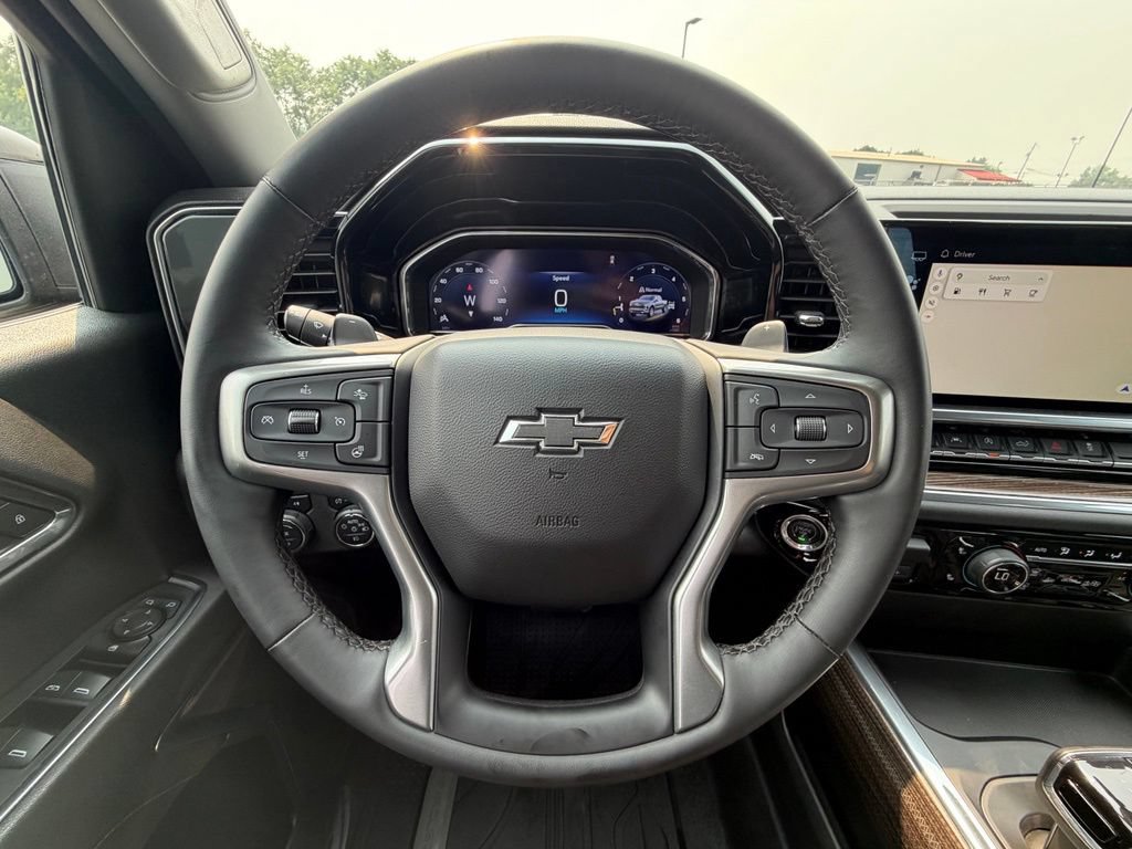 Used 2023 Chevrolet Silverado 1500 RST w/ LPO, Dark Essentials Package AWD/4WD image 9