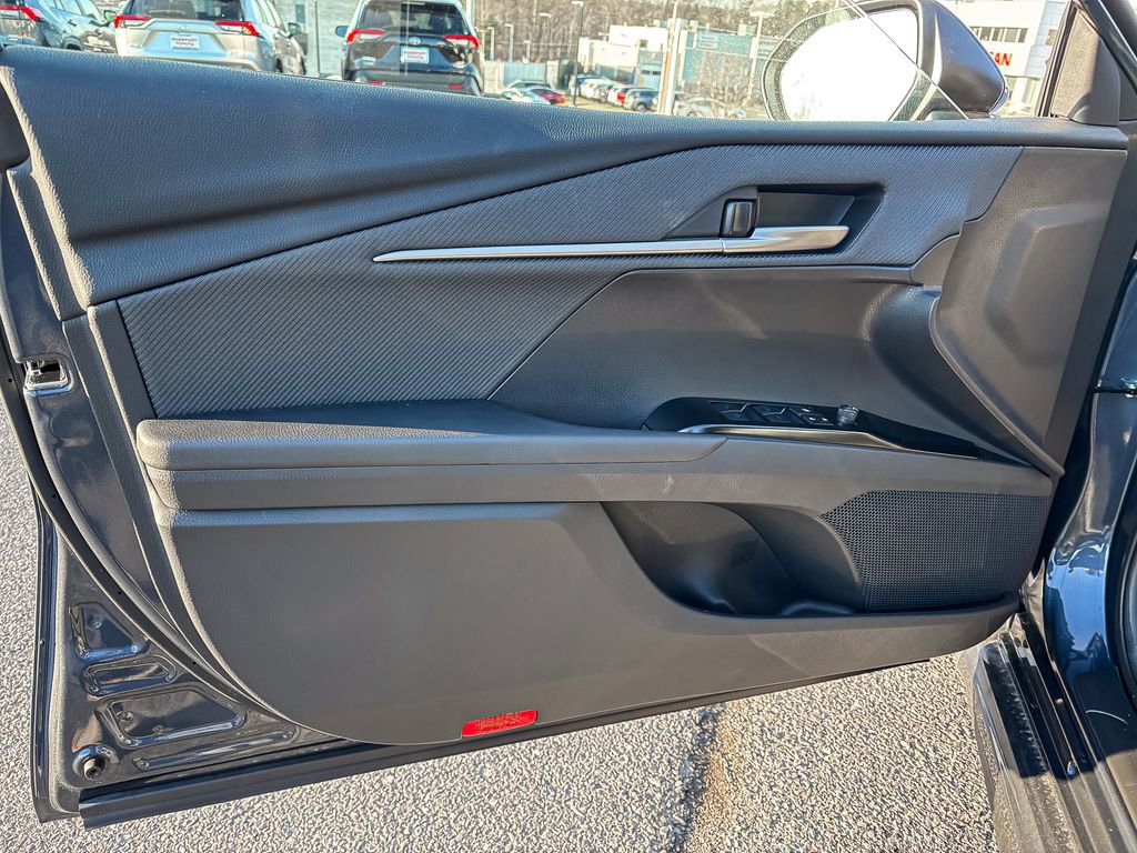 New 2026 Toyota Camry SE image 10