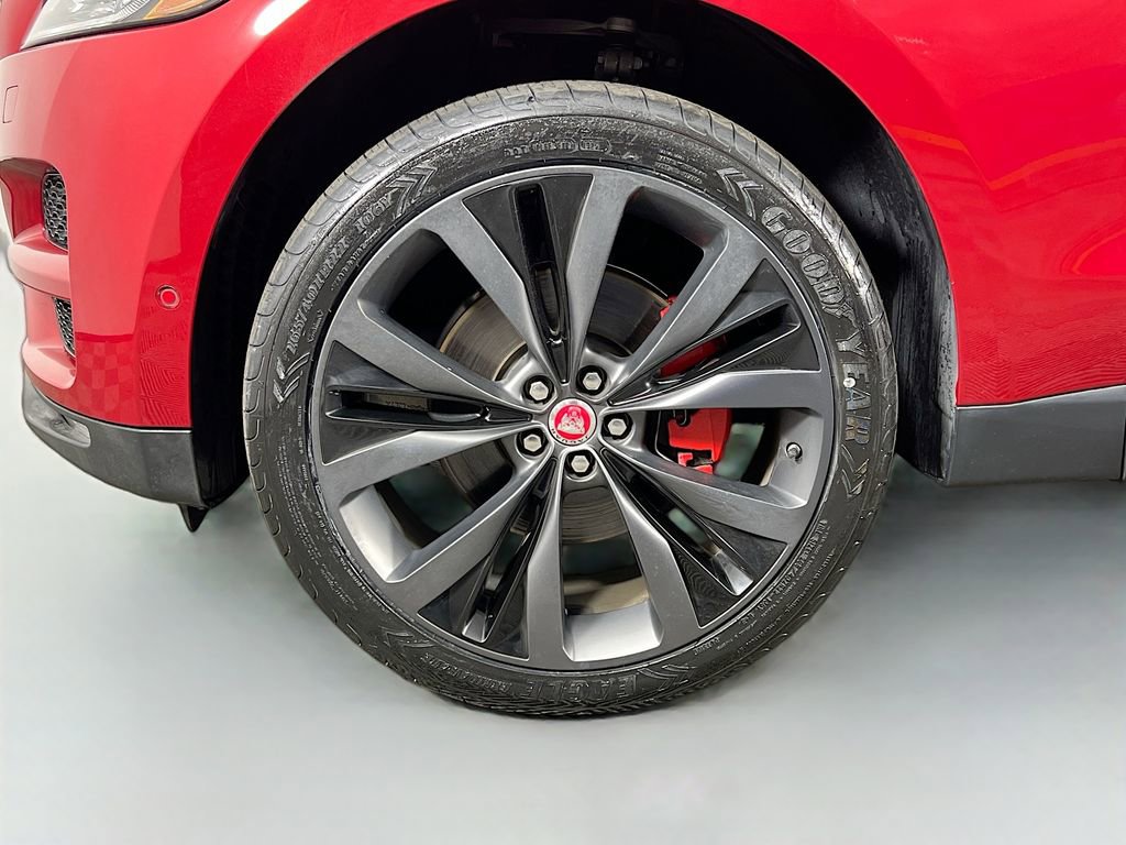 Used 2019 Jaguar F-PACE Portfolio image 33