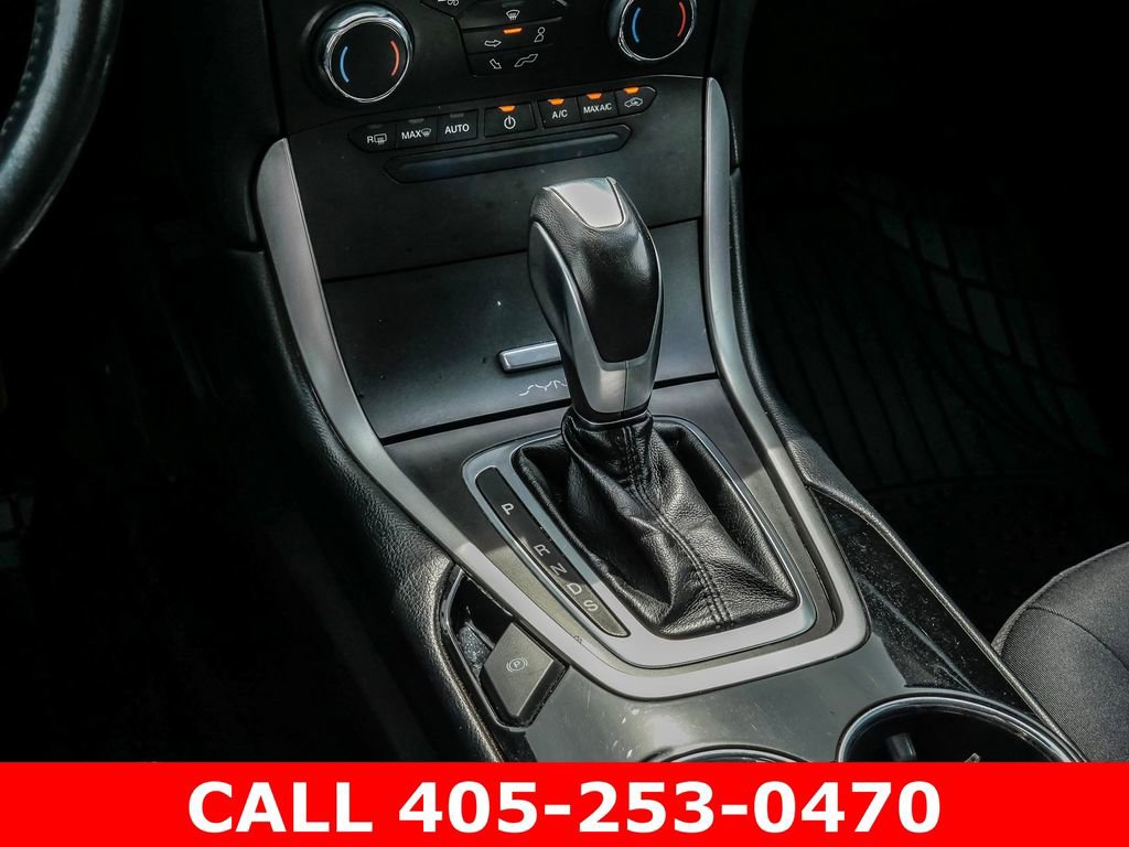 Used 2015 Ford Edge SEL FWD image 25