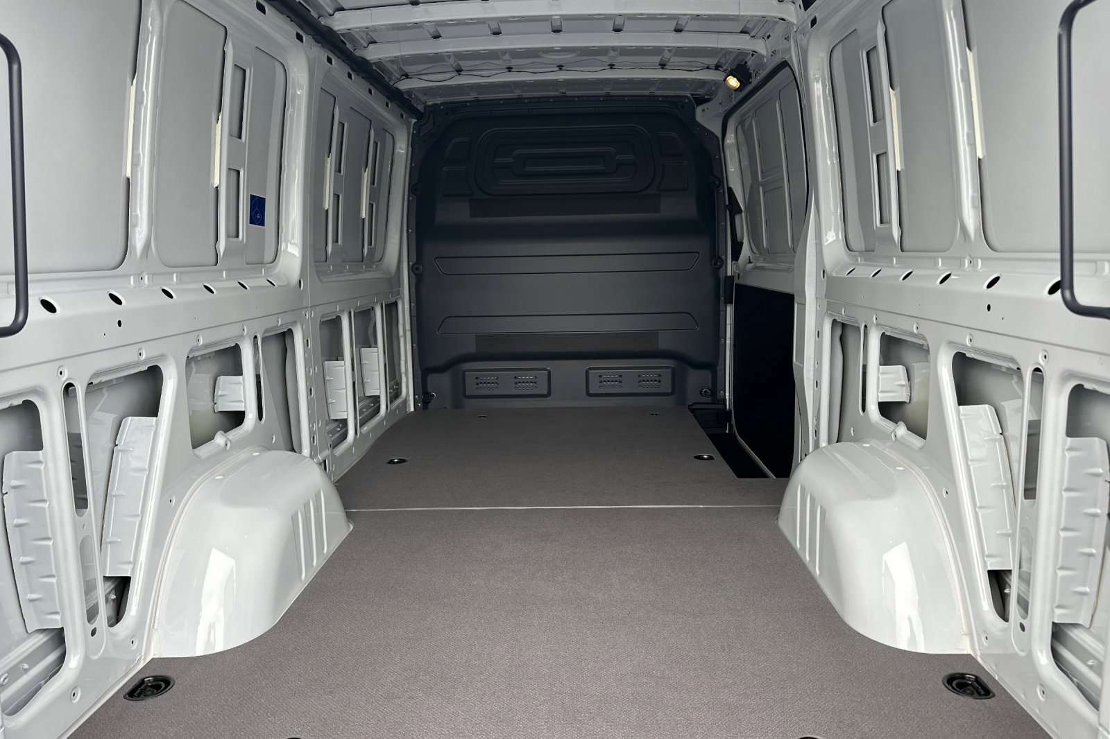 New 2025 Mercedes-Benz Sprinter 2500 image 14