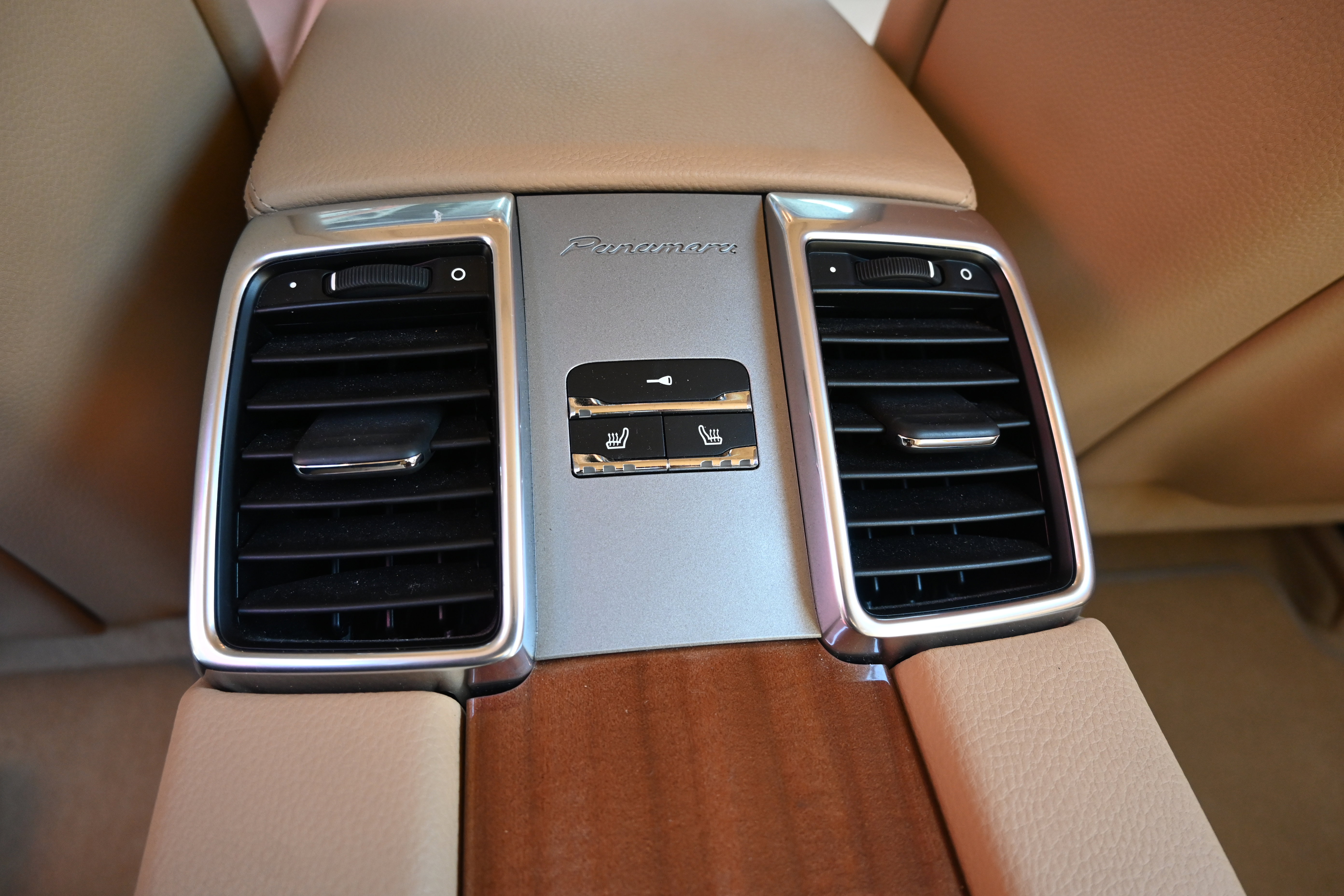 Used 2011 Porsche Panamera S RWD image 66