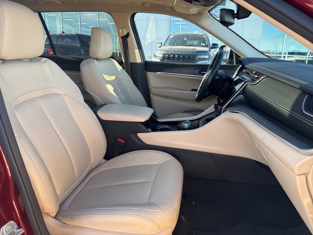 Used 2021 Jeep Grand Cherokee L Limited w/ MOPAR Finishing Package image 38