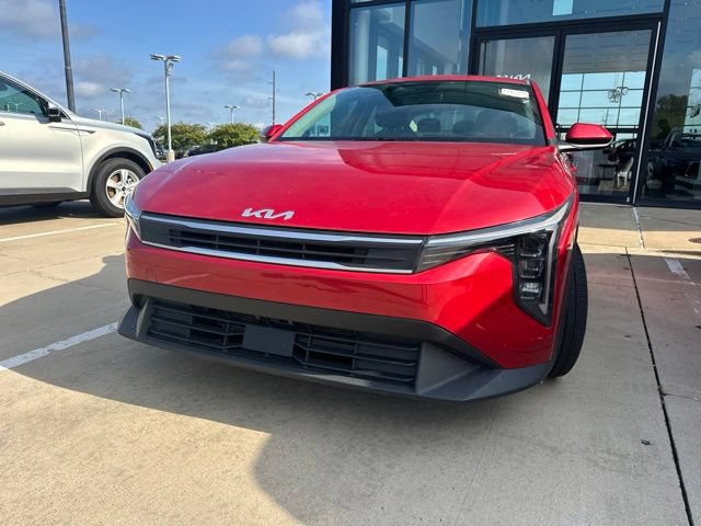 Used 2025 Kia K4 FWD image 2