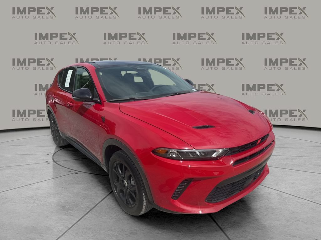 Used 2024 Dodge Hornet R/T Plus w/ R/T Blacktop Package AWD/4WD image 6