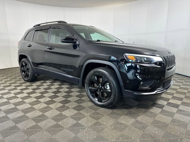 Used 2023 Jeep Cherokee Altitude Lux AWD/4WD image 2