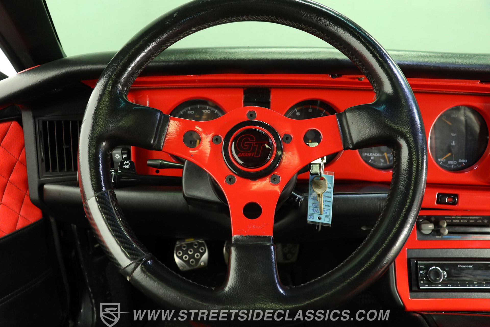 Used 1989 Pontiac Firebird Trans Am RWD image 36