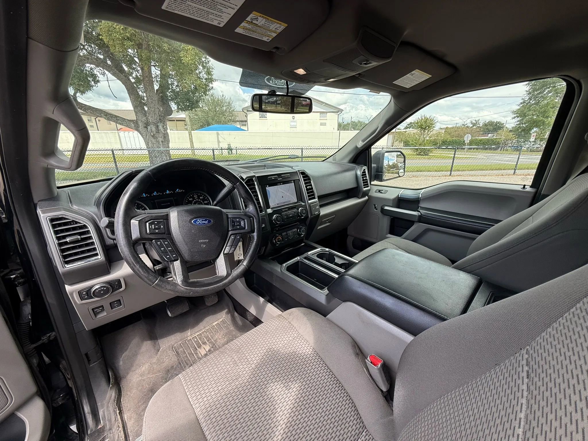 Used 2017 Ford F150 XLT w/ Equipment Group 302A Luxury image 12