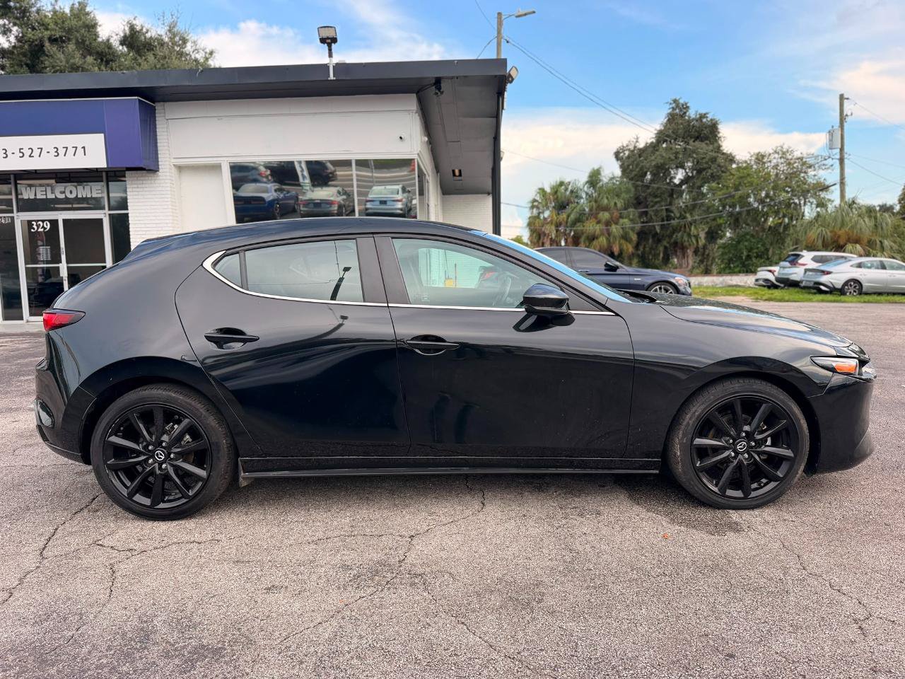 Used 2024 MAZDA MAZDA3 s FWD image 6