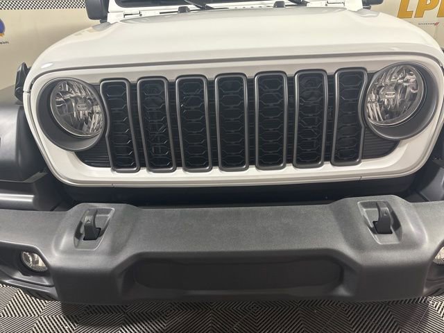 New 2026 Jeep Wrangler Sport AWD/4WD image 11