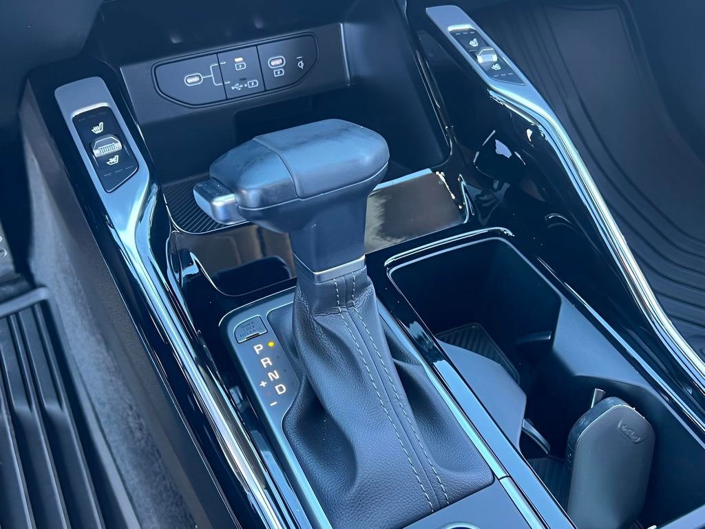 Used 2025 Kia Sorento SX image 23