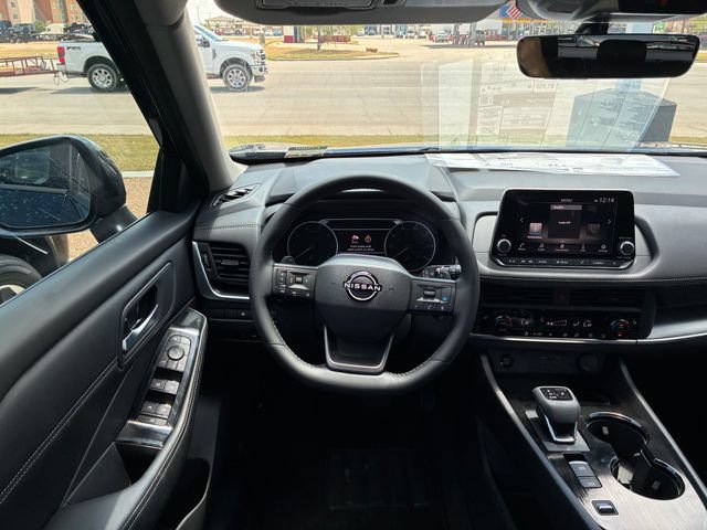 New 2026 Nissan Rogue Dark Armor FWD image 18