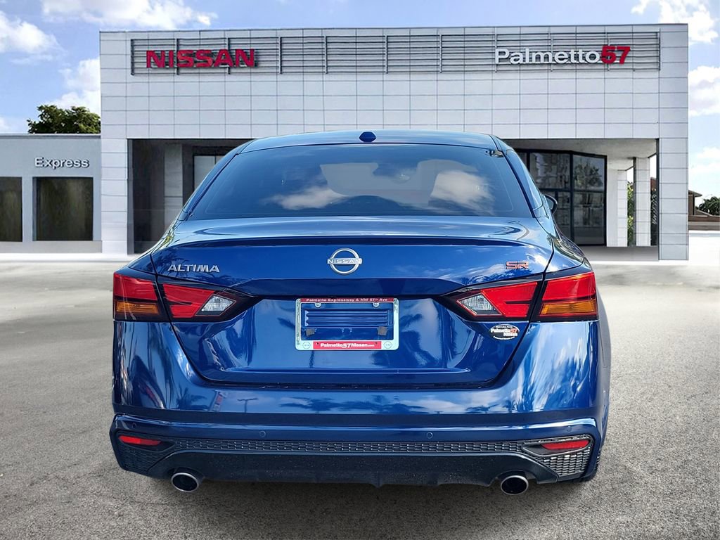 Certified 2024 Nissan Altima 2.5 SR image 5