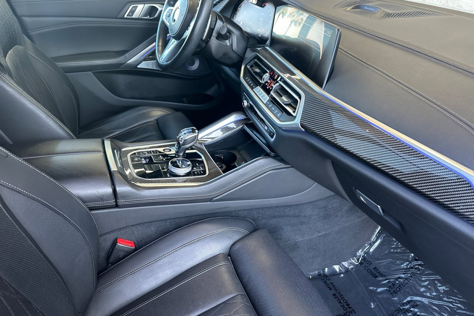 Used 2023 BMW X6 M50i w/ Executive Package image 15