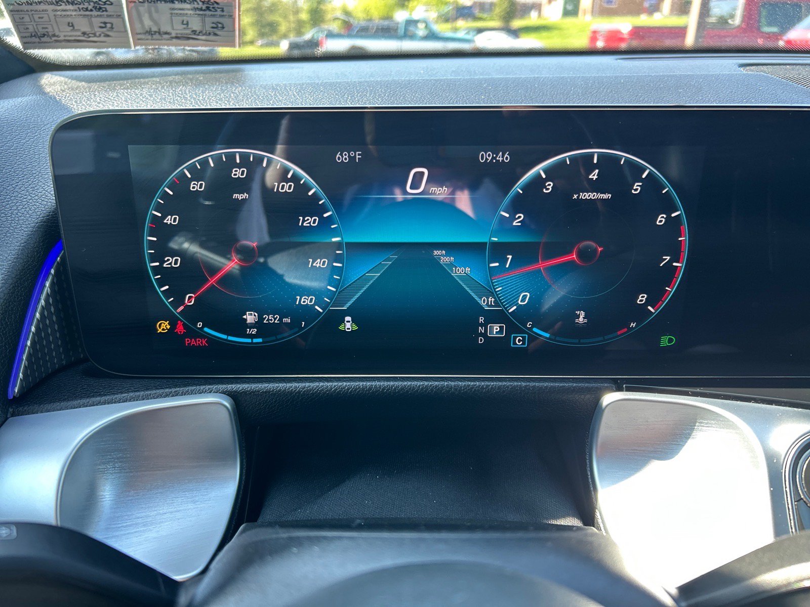 Used 2022 Mercedes-Benz GLB 250 4MATIC image 27