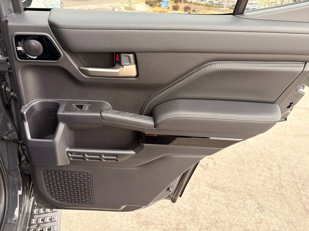 Used 2025 Toyota 4Runner Limited image 30