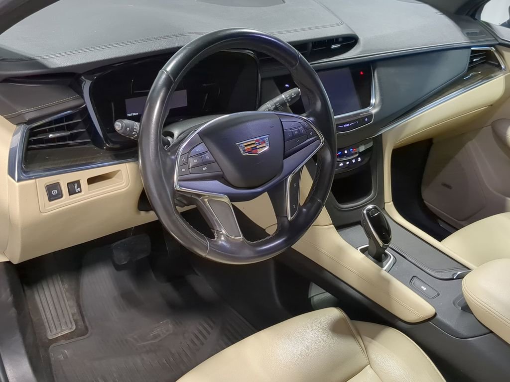 Used 2019 Cadillac XT5 Base image 12