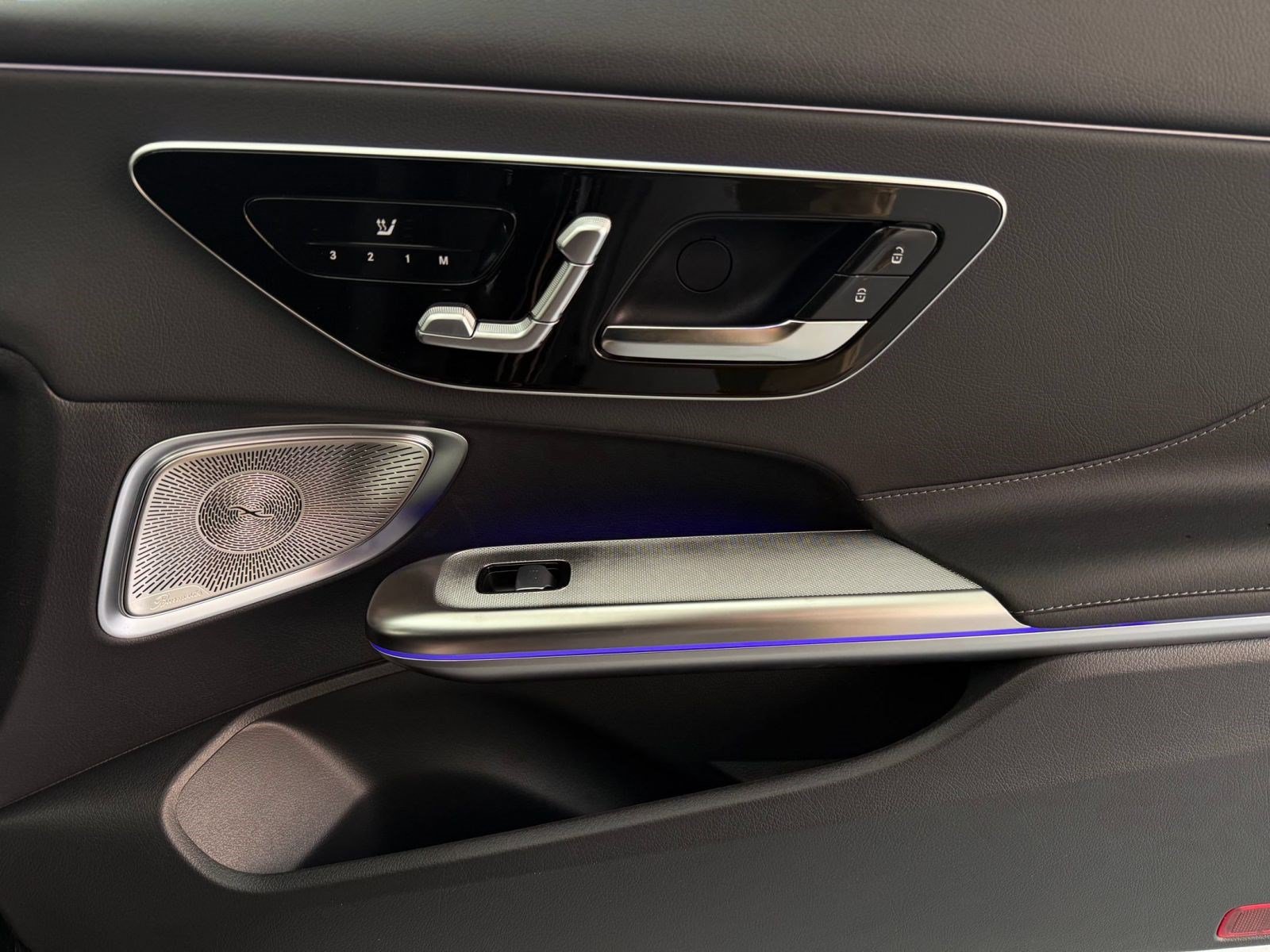 New 2026 Mercedes-Benz CLE 300 4MATIC Coupe image 28