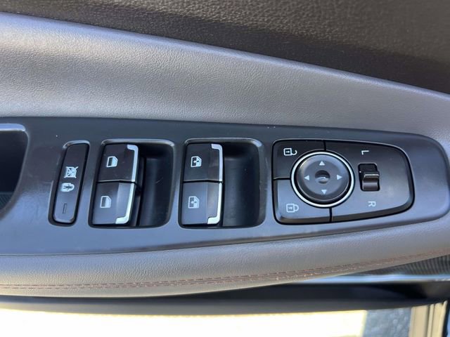 Used 2020 Hyundai Santa Fe SEL w/ Convenience + Premium Package AWD/4WD image 18