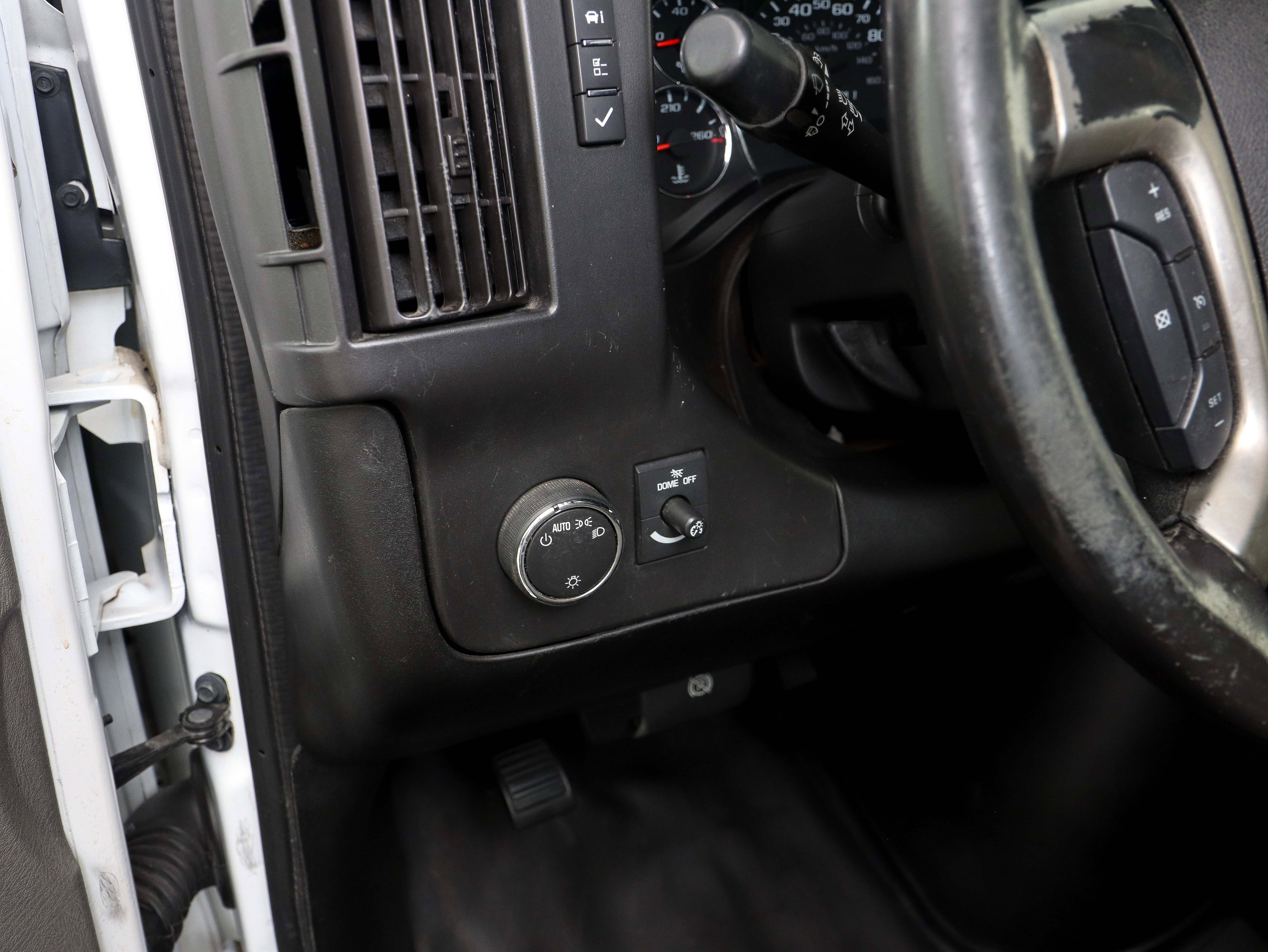 Used 2019 GMC Savana 3500 w/ Power Convenience Package image 19