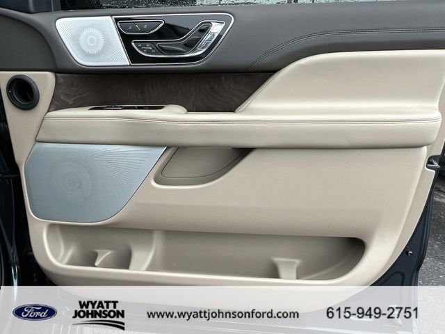 Used 2024 Lincoln Navigator Reserve image 27