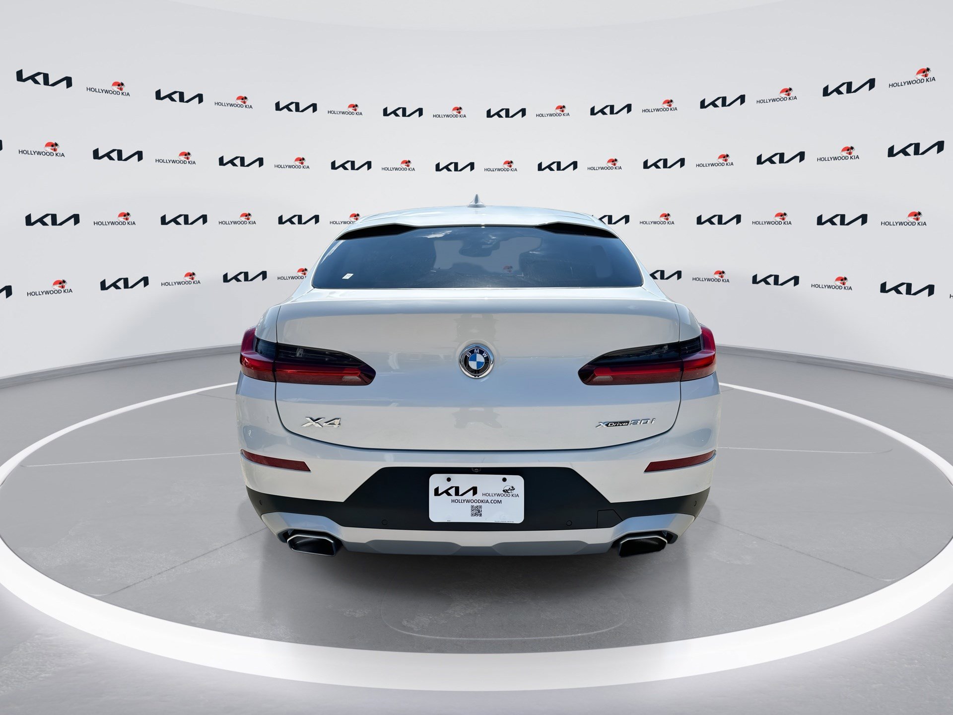 Used 2025 BMW X4 xDrive30i image 7