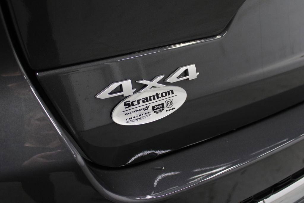 New 2025 Jeep Grand Cherokee Laredo X w/ Luxury Tech Group I image 36