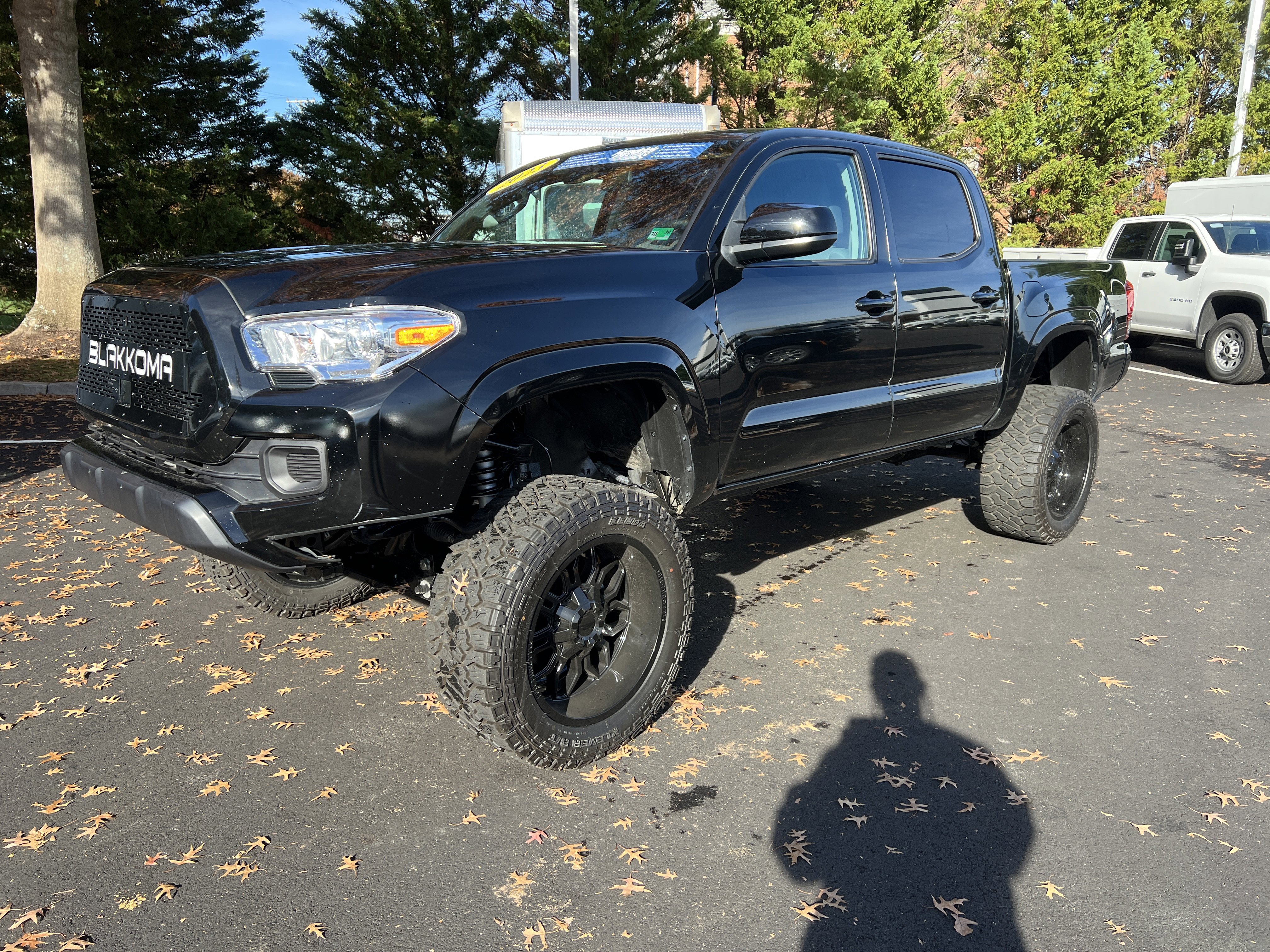 Used 2023 Toyota Tacoma SR image 5
