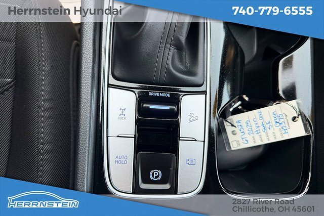 Certified 2025 Hyundai Santa Cruz SE image 29