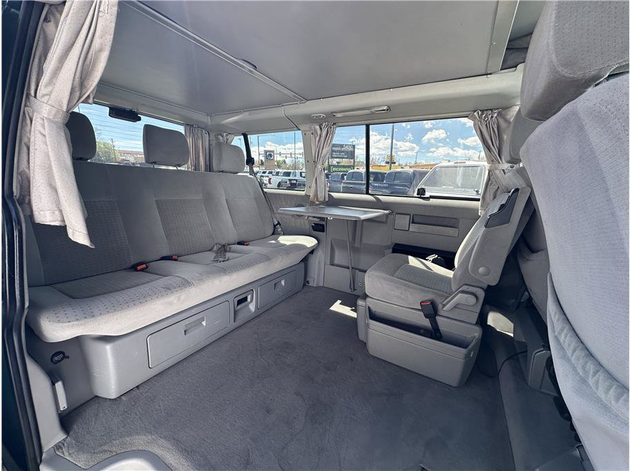 Used 2003 Volkswagen Eurovan MV FWD image 16