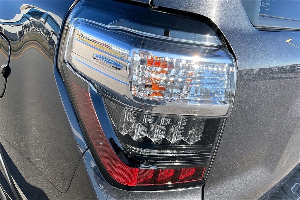 Used 2021 Toyota 4Runner SR5 image 26