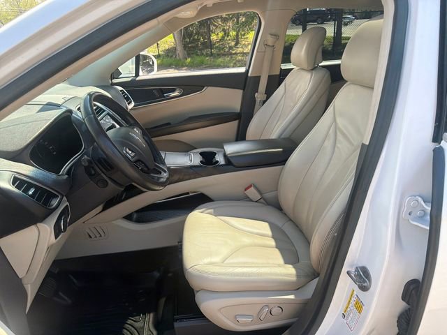 Used 2017 Lincoln MKX Select w/ Lincoln MKX Climate Package AWD/4WD image 32