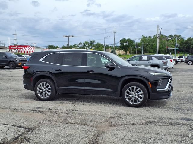 Used 2025 Buick Enclave Preferred AWD/4WD image 15