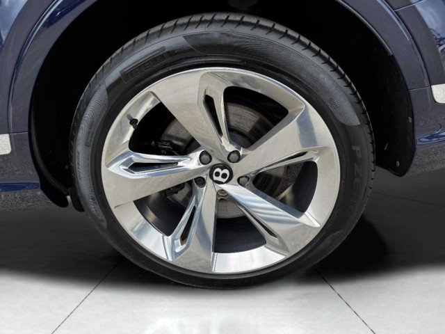 Used 2023 Bentley Bentayga Extended Wheelbase image 85