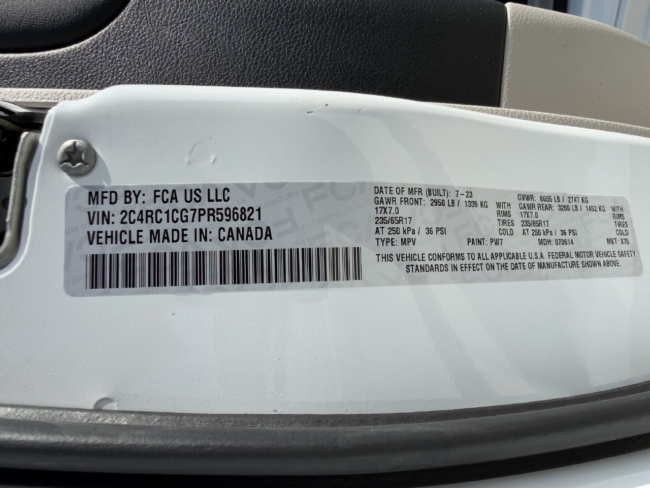 Used 2023 Chrysler Voyager LX FWD image 30
