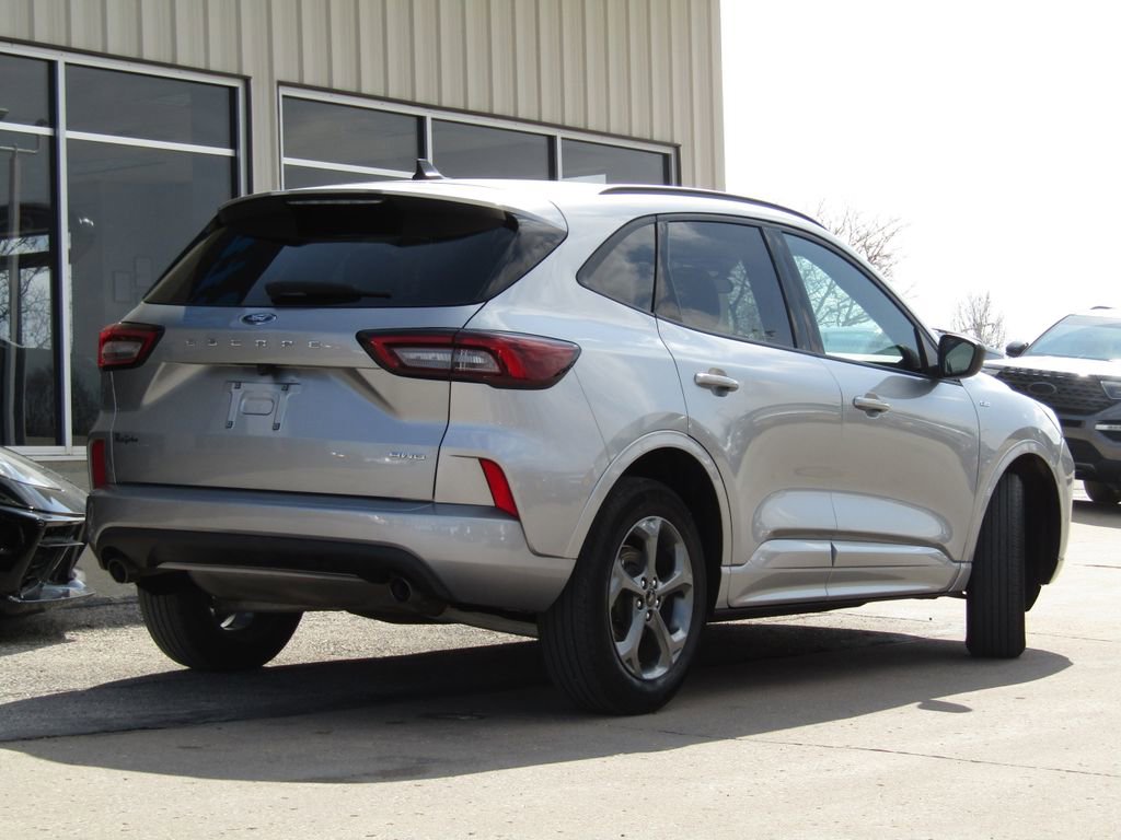 Used 2024 Ford Escape ST-Line image 3