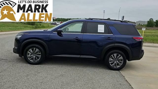 Used 2025 Nissan Pathfinder SV FWD image 5