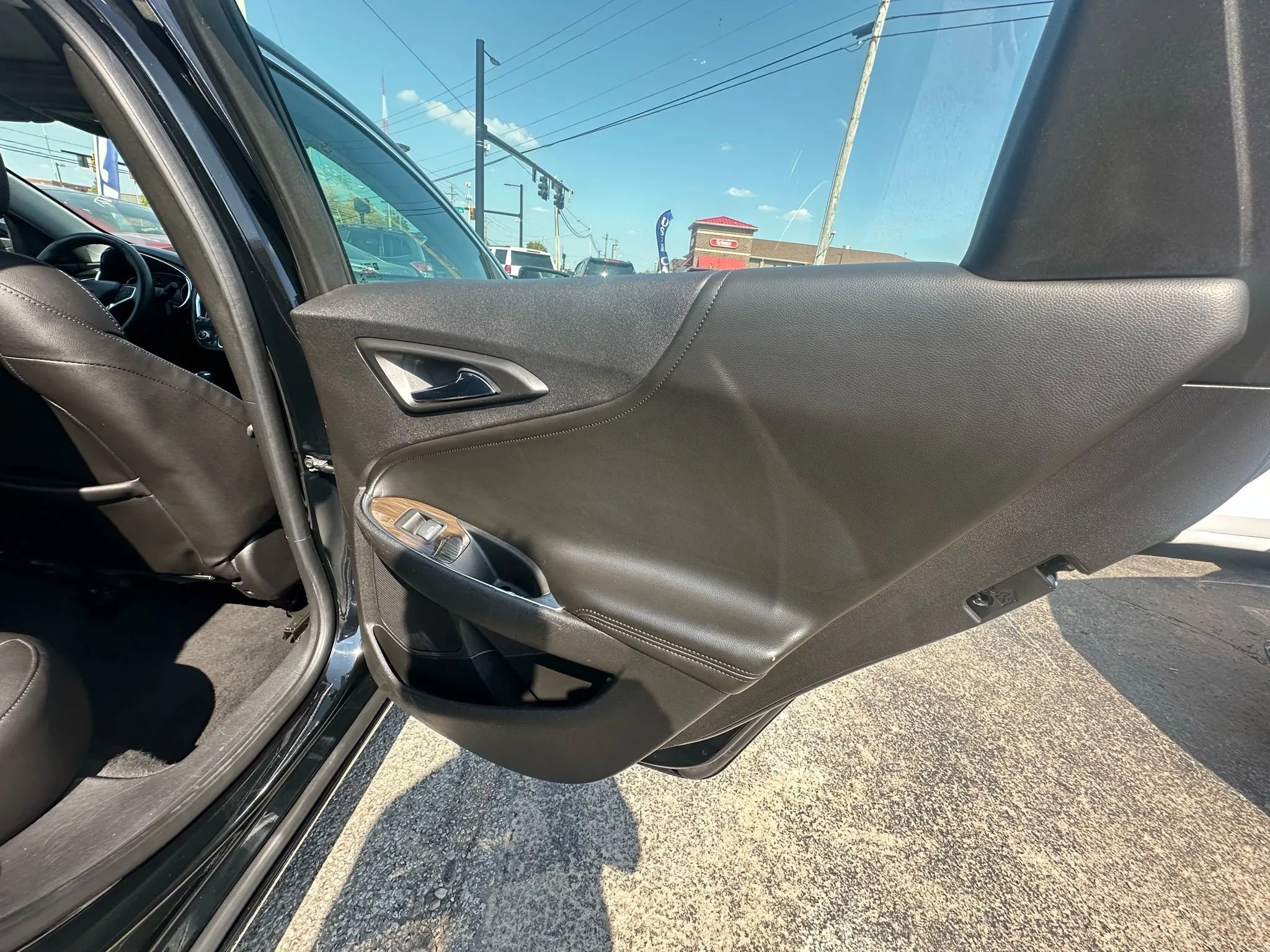 Used 2017 Chevrolet Malibu Premier w/ Premier Sun and Wheel Package image 24