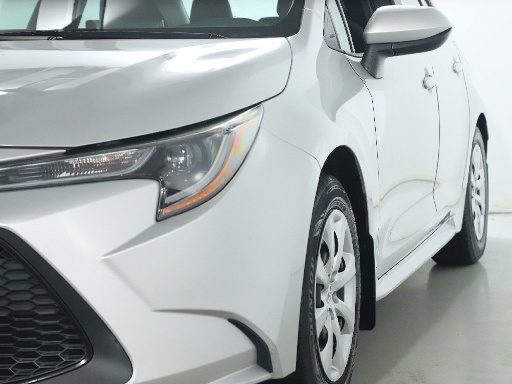 Used 2021 Toyota Corolla LE w/ Carpet Mat Package (TMS) FWD image 4
